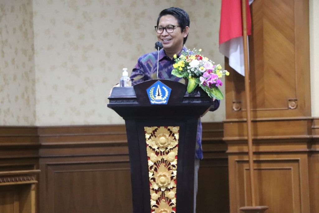 Sekda Adi Arnawa Membuka Musda Dekopinda Badung, Harapkan Bisa Merevitalisasi Semangat dan Tingkatkan Strategi Gerakan Koperasi